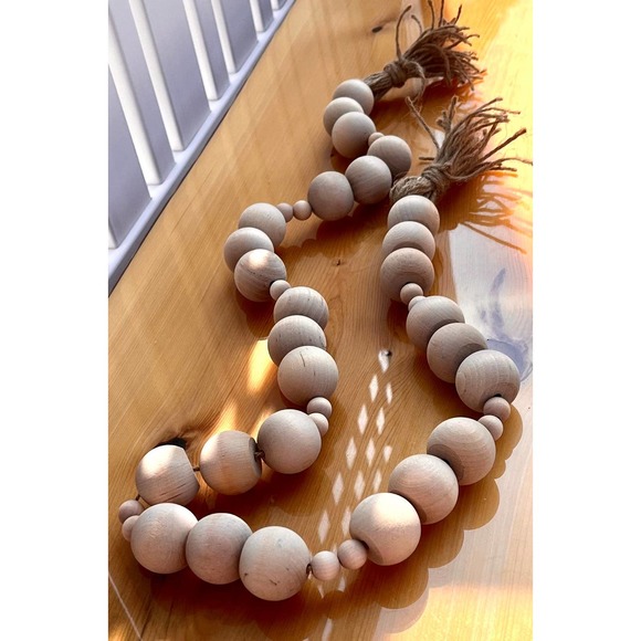 Chunky Wooden Beaded Tassel Garland - Picture 8 of 10